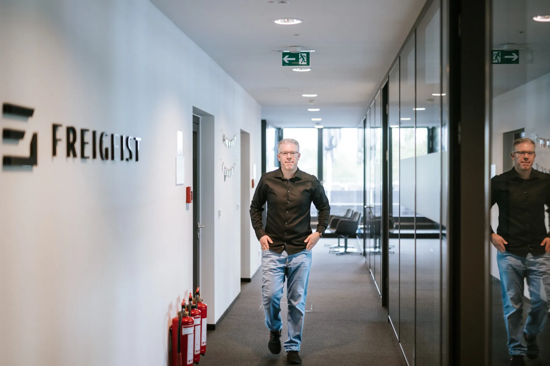 2023 frank thelen freigeist office portrait