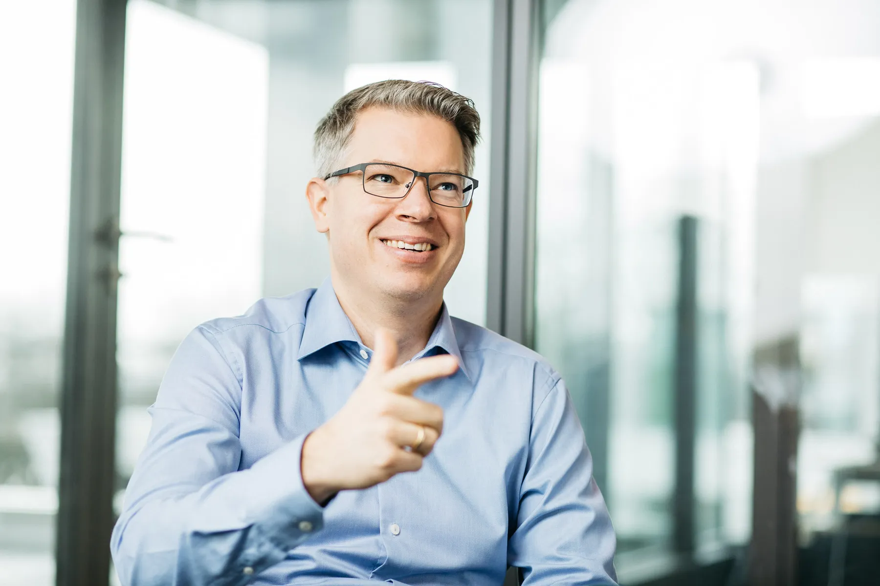 frank thelen portrait freigeist office eyecatchme photography