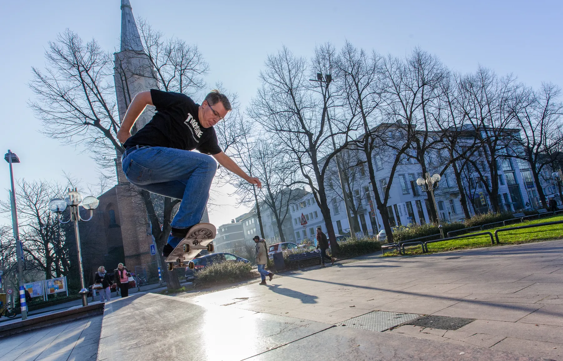 frank thelen on skateboard